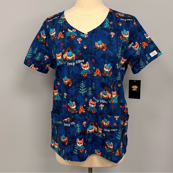 NWT Dickies Scrub Top M Cozy Vibes Blue W/ Red Panda Mushrooms Scrubs Nurse - Picture 1 of 5